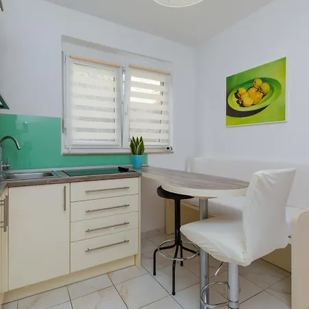 By The Sea Duce, Omis - 2992 Apartment Dugi Rat